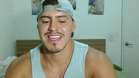 Snapshot of baltazardupont chatting on 02/08/25, 02:58 Andres - online show from 02/08/25, 02:58