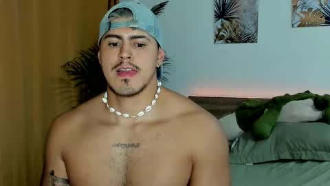 Snapshot of baltazardupont chatting on 03/08/25, 02:01 Andres - online show from 03/08/25, 02:01