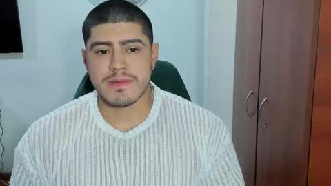 Snapshot of baltazardupont chatting on 09/20/25, 11:44 Andres - online show from 09/20/25, 11:44
