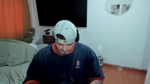 Snapshot of baltazardupont chatting on 10/07/25, 02:03 Andres - online show from 10/07/25, 02:03