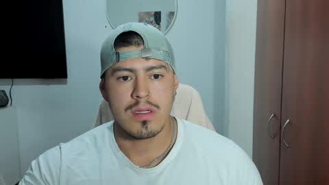 Andres -  online show from 04/10/26, 11:04