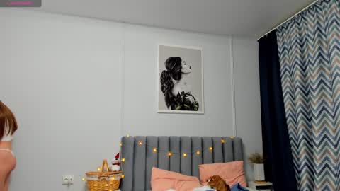 Snapshot of bam_bi chatting on 12/28/24, 08:15 Kira online show from 12/28/24, 08:15