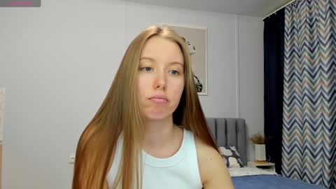 Snapshot of bam_bi chatting on 01/15/25, 05:05 Kira online show from 01/15/25, 05:05