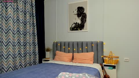 Snapshot of bam_bi chatting on 01/29/25, 02:51 Kira online show from 01/29/25, 02:51