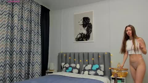 Snapshot of bam_bi chatting on 02/17/25, 04:26 Kira online show from 02/17/25, 04:26