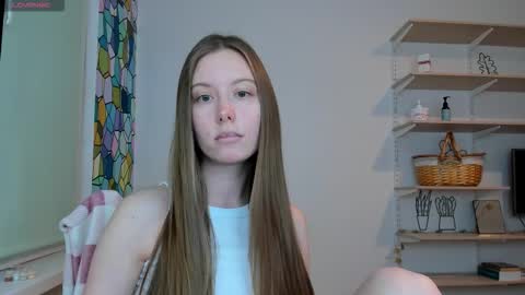 Snapshot of bam_bi chatting on 11/02/25, 09:28 Kira online show from 11/02/25, 09:28