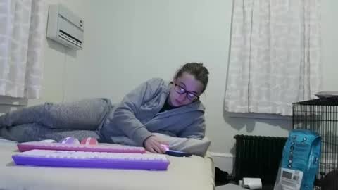 bambiboo8113 online show from 12/15/25, 03:11