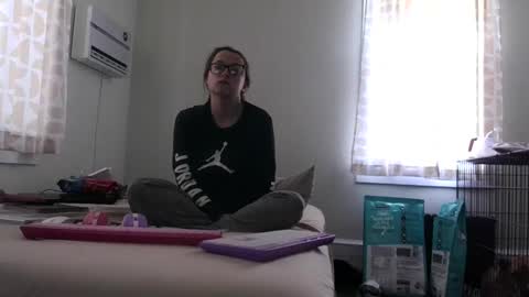 bambiboo8113 online show from 12/16/25, 08:03