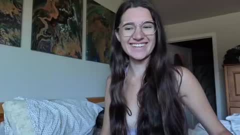 Snapshot of bambifarrina chatting on 06/19/26, 03:05 bambifarrina online show from 06/19/26, 03:05