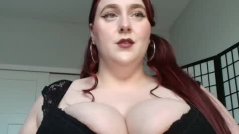 bambixxlynn online show from 04/29/26, 11:00