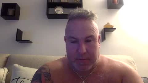 Snapshot of banana5289 chatting on 12/05/24, 01:36 banana5289 online show from 12/05/24, 01:36
