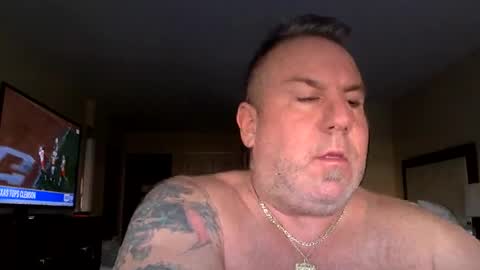 Snapshot of banana5289 chatting on 12/22/24, 01:11 banana5289 online show from 12/22/24, 01:11