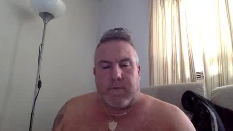 Snapshot of banana5289 chatting on 12/24/24, 05:23 banana5289 online show from 12/24/24, 05:23