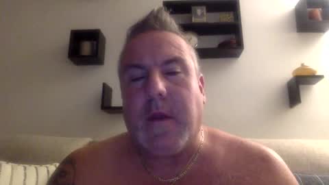 Snapshot of banana5289 chatting on 12/29/24, 06:03 banana5289 online show from 12/29/24, 06:03