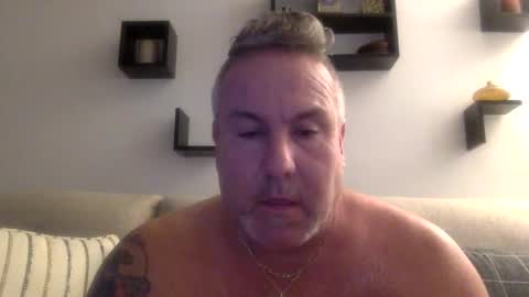 Snapshot of banana5289 chatting on 12/29/24, 03:46 banana5289 online show from 12/29/24, 03:46