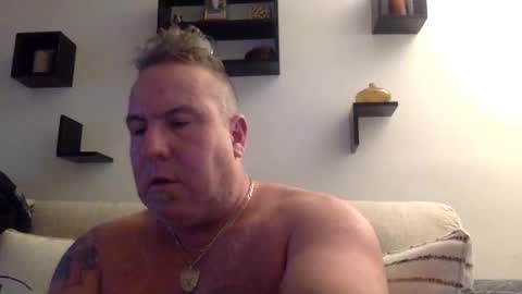 Snapshot of banana5289 chatting on 01/14/25, 08:15 banana5289 online show from 01/14/25, 08:15