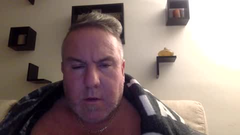 Snapshot of banana5289 chatting on 01/17/25, 06:26 banana5289 online show from 01/17/25, 06:26