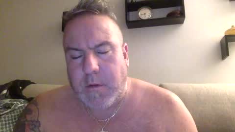 Snapshot of banana5289 chatting on 03/01/25, 10:45 banana5289 online show from 03/01/25, 10:45