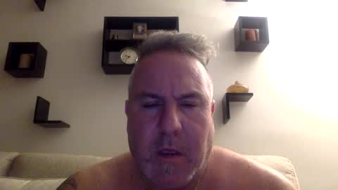 Snapshot of banana5289 chatting on 03/04/25, 02:38 banana5289 online show from 03/04/25, 02:38