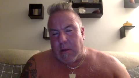 Snapshot of banana5289 chatting on 09/20/25, 08:59 banana5289 online show from 09/20/25, 08:59