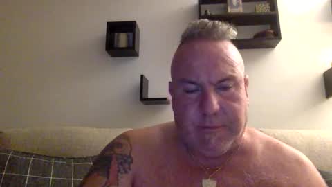 Snapshot of banana5289 chatting on 09/28/25, 10:20 banana5289 online show from 09/28/25, 10:20