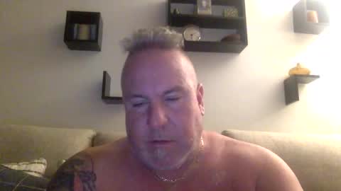 Snapshot of banana5289 chatting on 04/20/26, 01:19 banana5289 online show from 04/20/26, 01:19