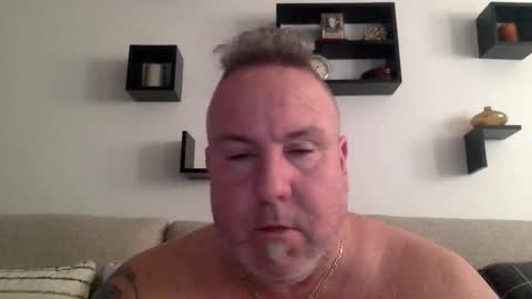 Snapshot of banana5289 chatting on 04/20/26, 08:32 banana5289 online show from 04/20/26, 08:32