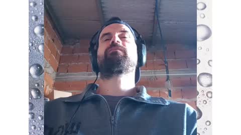 Snapshot of banana_argen_15 chatting on 01/03/25, 08:43 Ezequiel online show from 01/03/25, 08:43