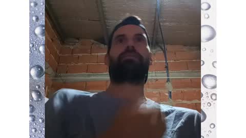 Snapshot of banana_argen_15 chatting on 01/07/25, 01:28 Ezequiel online show from 01/07/25, 01:28