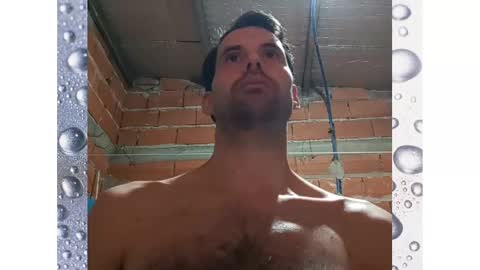 Snapshot of banana_argen_15 chatting on 01/22/25, 01:20 Ezequiel online show from 01/22/25, 01:20