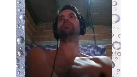 Snapshot of banana_argen_15 chatting on 01/26/25, 11:18 Ezequiel online show from 01/26/25, 11:18