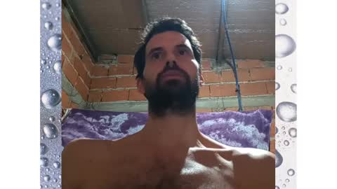 Snapshot of banana_argen_15 chatting on 02/17/25, 01:25 Ezequiel online show from 02/17/25, 01:25