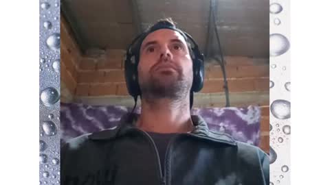 Snapshot of banana_argen_15 chatting on 03/09/25, 10:08 Ezequiel online show from 03/09/25, 10:08