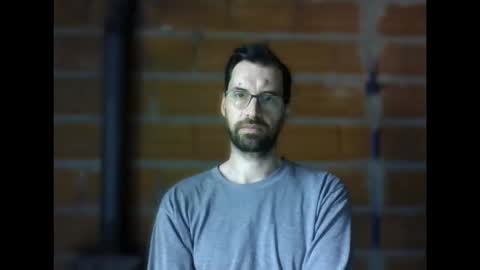 Snapshot of banana_argen_15 chatting on 11/11/25, 01:33 Ezequiel online show from 11/11/25, 01:33