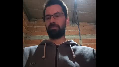 Snapshot of banana_argen_15 chatting on 11/23/25, 01:38 Ezequiel online show from 11/23/25, 01:38