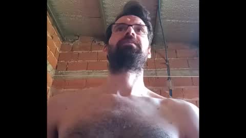 Snapshot of banana_argen_15 chatting on 12/02/25, 05:30 Ezequiel online show from 12/02/25, 05:30