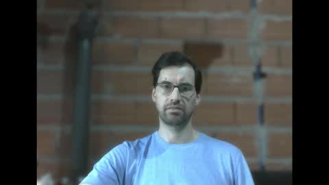 Snapshot of banana_argen_15 chatting on 12/14/25, 10:14 Ezequiel online show from 12/14/25, 10:14