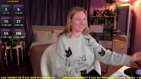 Snapshot of bananarum chatting on 10/24/25, 11:34 Allie online show from 10/24/25, 11:34