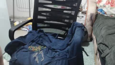 Snapshot of banderkin1980 chatting on 02/19/25, 06:00 Kengoo4girls online show from 02/19/25, 06:00