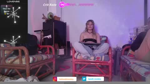 V E R O N I C A online show from 04/10/26, 05:01