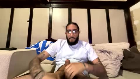 bandzz2333 online show from 04/17/26, 08:45