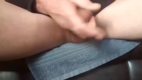 Snapshot of baobabtree10 chatting on 11/15/25, 02:02 baobabtree10 online show from 11/15/25, 02:02