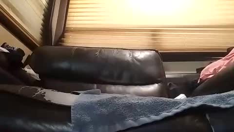 Snapshot of baobabtree10 chatting on 11/17/25, 02:01 baobabtree10 online show from 11/17/25, 02:01