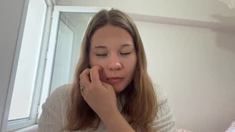 Snapshot of baosznejkowski chatting on 05/13/26, 02:58 Sumi online show from 05/13/26, 02:58