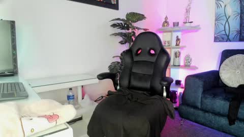 Gabi  online show from 01/24/25, 01:13