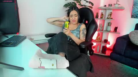 Gabi  online show from 09/10/25, 07:47