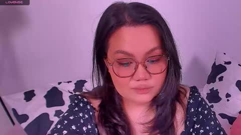 Barbie Kim online show from 10/15/25, 09:37