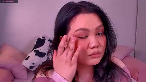 Barbie Kim online show from 11/08/25, 06:18