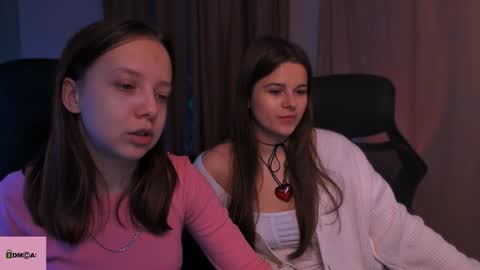 Snapshot of barbara_meow_ chatting on 12/22/24, 10:17 Barbara online show from 12/22/24, 10:17