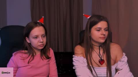 Snapshot of barbara_meow_ chatting on 12/22/24, 04:38 Barbara online show from 12/22/24, 04:38